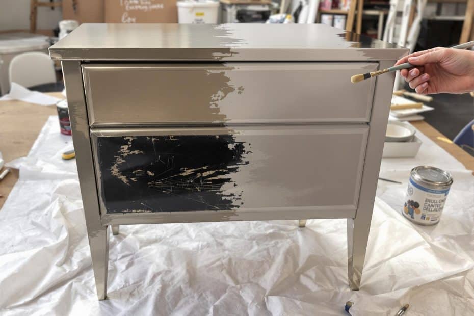 peindre un meuble en metal